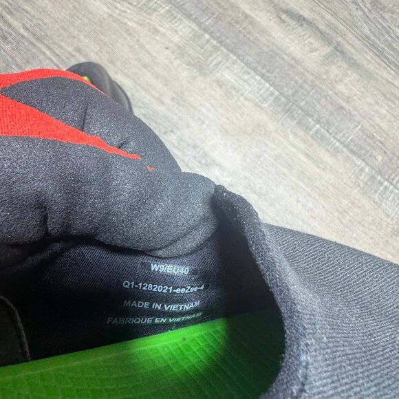 Black Slip-On Women's Shoes - Picture 5 of 7